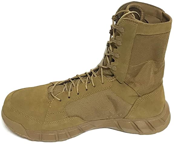 One of the best military boots - Oakley men's Light Assault 2